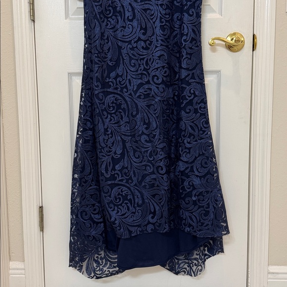 NWT Mac Duggal 11187 Blue Embroidered Lace Applique Shoulder Detail Trumpet Gown - Picture 7 of 10